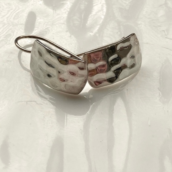 Silpada Vintage Hammered Earrings
W0991 - Picture 3 of 9